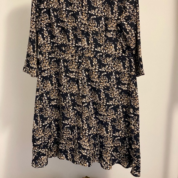 Dex Floral Dress - Picture 8 of 9